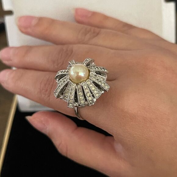 VINTAGE costume faux pearl ring - Picture 6 of 6